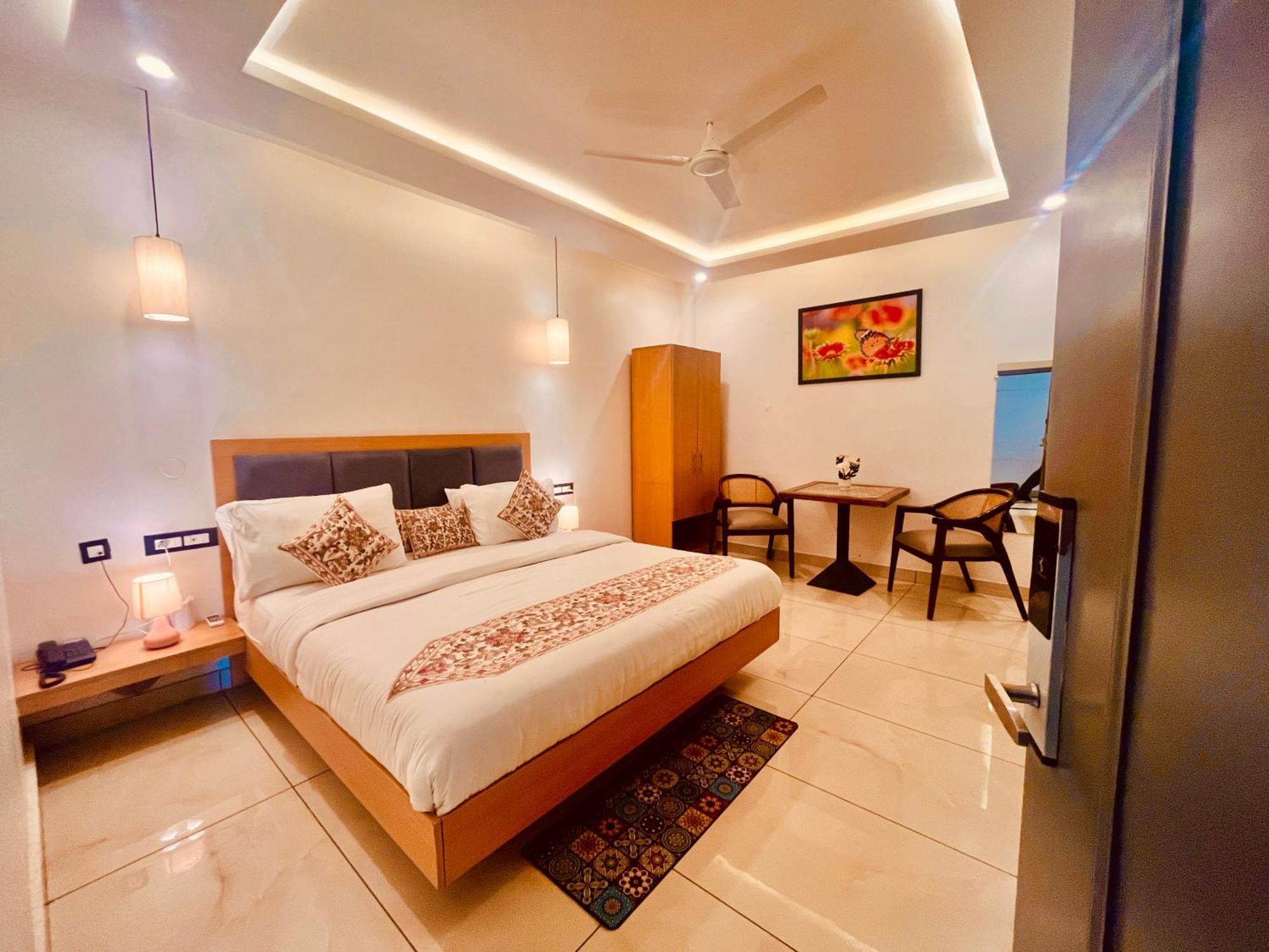 Heaven Resort Ayodhya Exterior photo
