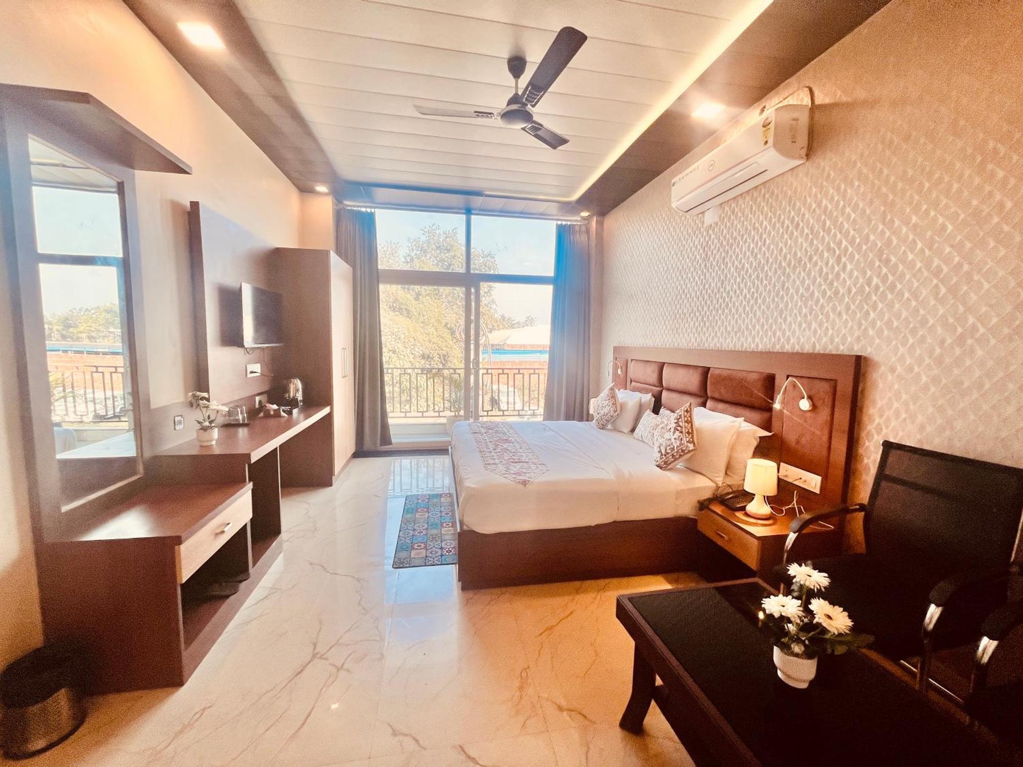 Heaven Resort Ayodhya Exterior photo